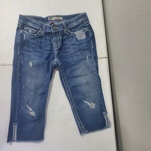 Trendy Distressed Blue Cropped Jeans